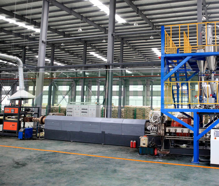 XPS擠塑板設備生產線特點是什么?